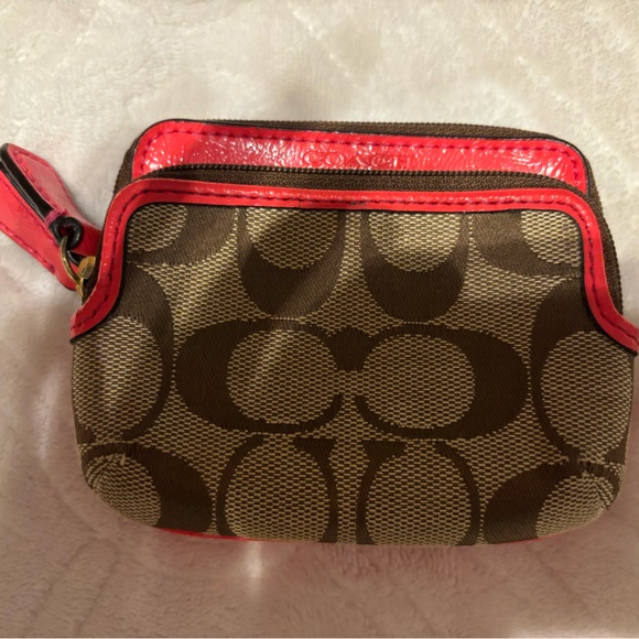 Coach coin purse - Picture 1 of 1